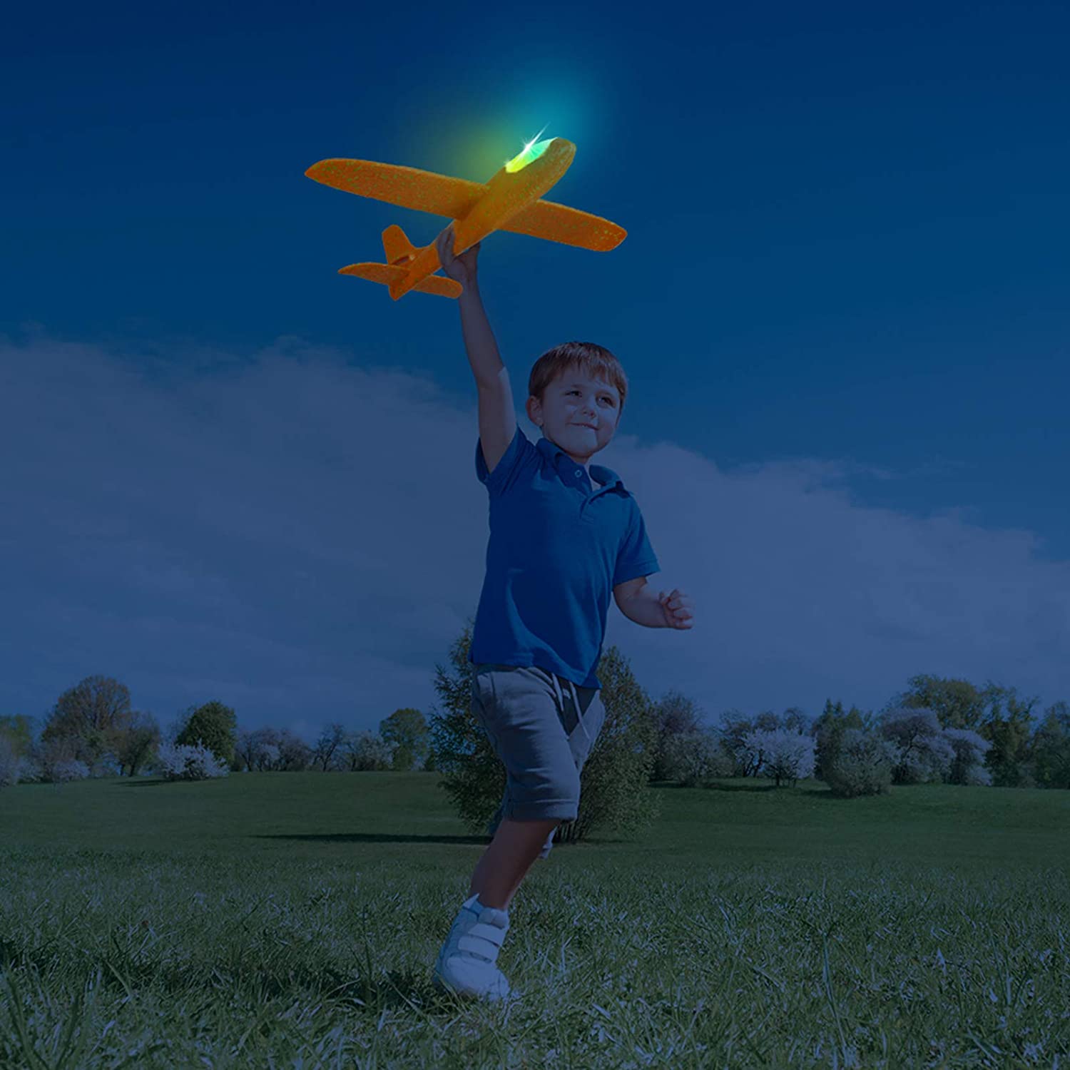 4 paquetes de 50CM de espuma de kit de avi&oacute;n volando juguete planeador con luz LED mano tirar avi&oacute;n conjuntos de juego al aire libre de modelos de avi&oacute;n, juguetes para los ni&ntilde;os
