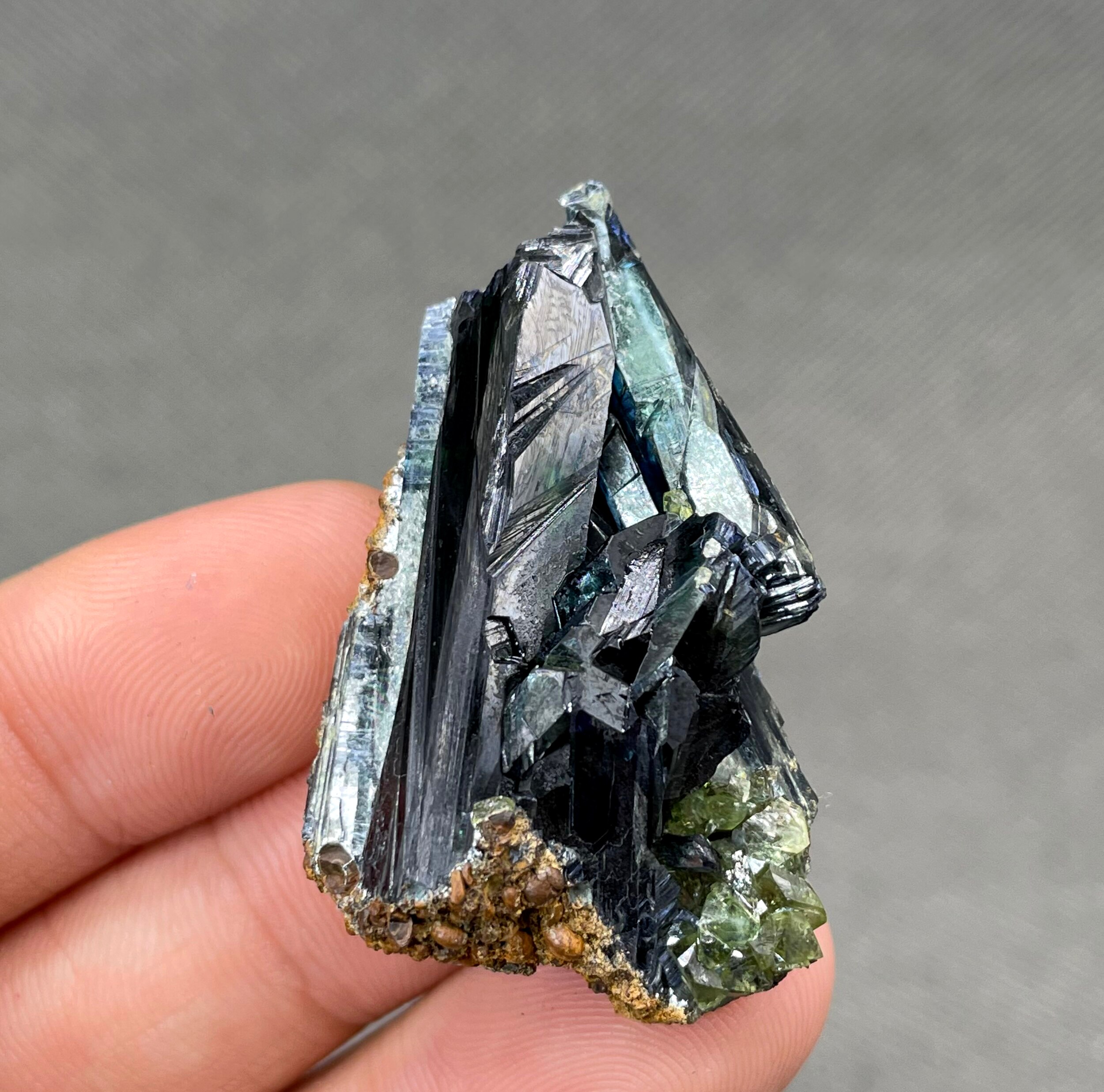 &iexcl;Raro! Ludlamita rara 100% Natural y symbiosis de vivianita, esp&eacute;cimen mineral, piedras y cristales