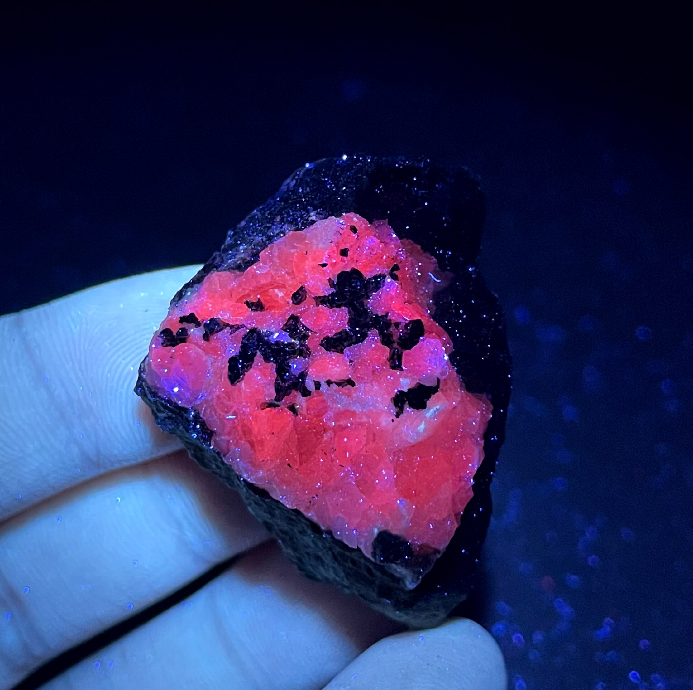 &iexcl;Lo mejor! 100% piedras fluorescentes naturales de calcita y pirita, symbiosis, esp&eacute;cimen mineral, cristales curativos, cuarzo