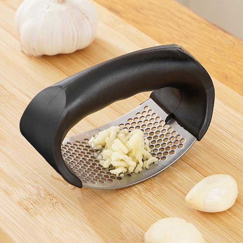 Prensas de ajo de acero inoxidable, 1 piezas, picadora Manual de ajo, herramientas curvas para frutas y verduras, utensilios de cocina para el hogar