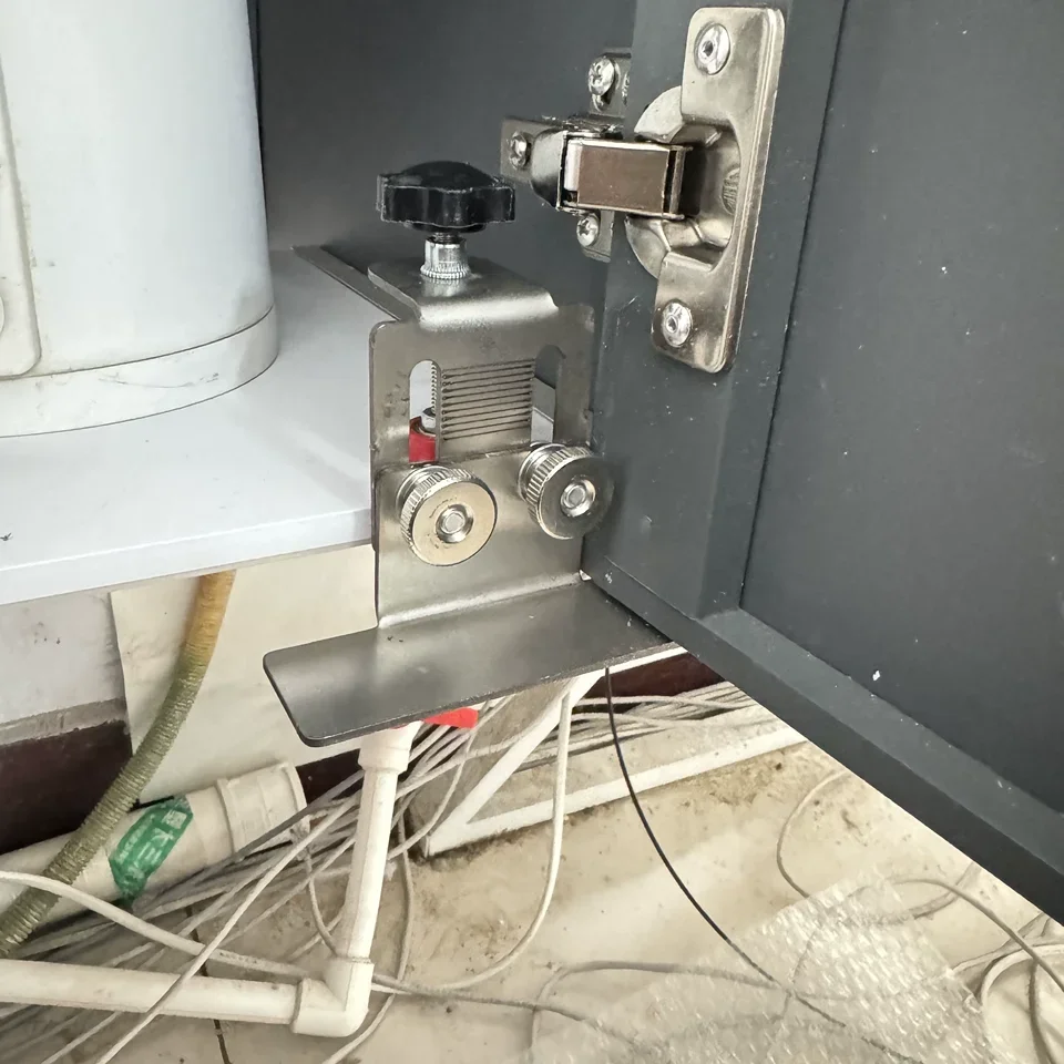 Plantilla de montaje para puerta de armario, abrazadera de marco para gabinetes, puerta oculta para el hogar, soporte de montaje de acero inoxidable, herramientas de carpinter&iacute;a
